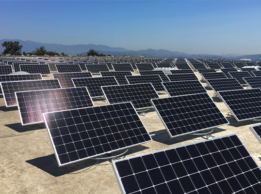 Tracking flat panel PV